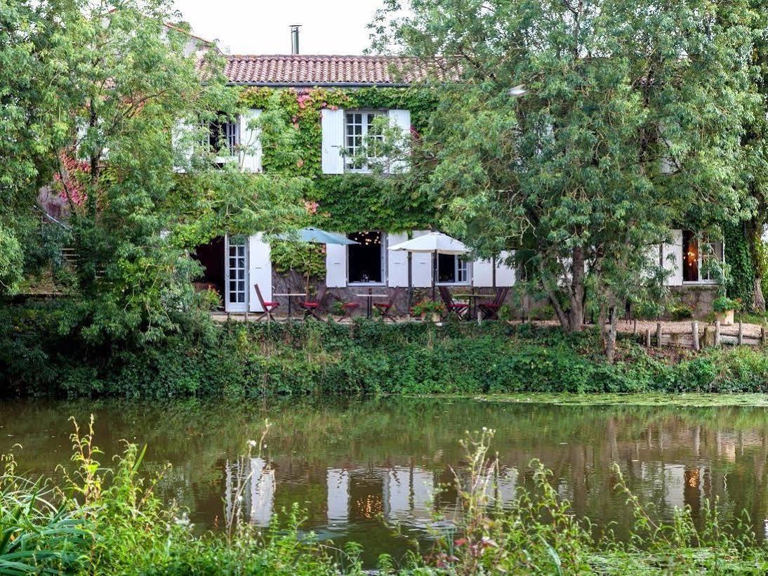 Logis Auberge De La Riviere Les Velluire-sur-Vendee Exterior foto